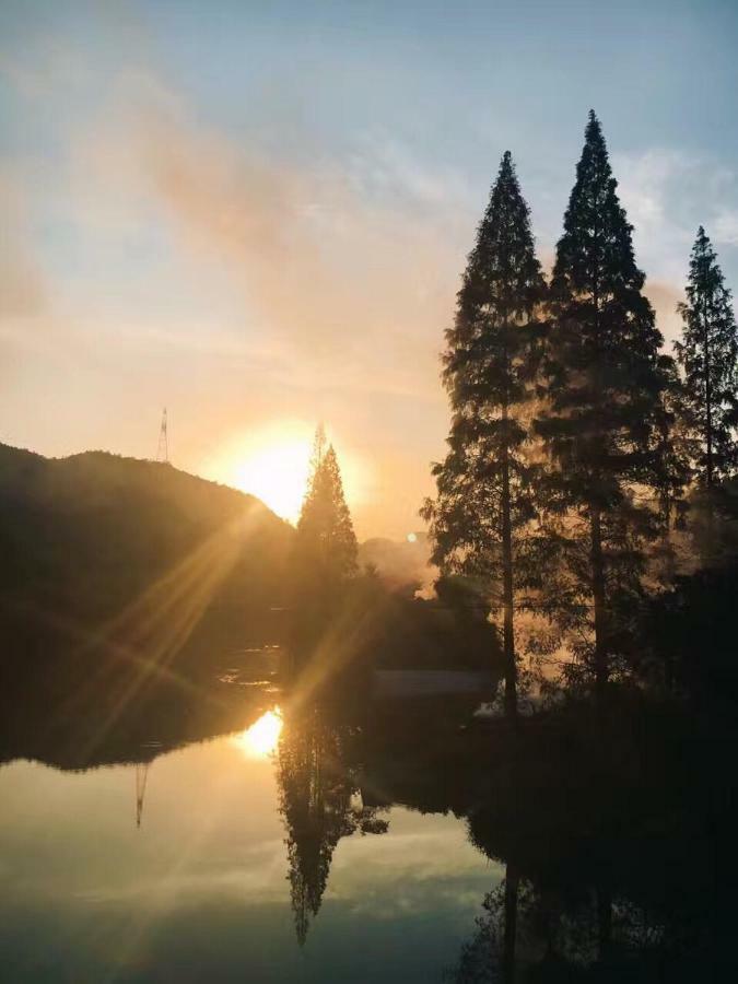Villa Mogan Mountain Xiaomusensen Deqing Esterno foto